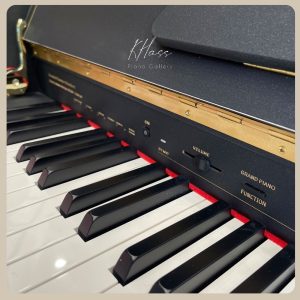 پیانو طرح آکوستیک یاماها p145 وکیوم شاین رنگ دودی